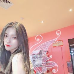 -BULB STUDIO 巴柏明星发型工作室