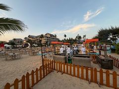 -亚龙湾希尔顿自助餐厅·海鲜·烧烤·沙滩BBQ·现场乐队