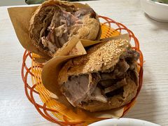-洪峰浩老北京烧饼夹肉(角门路店)