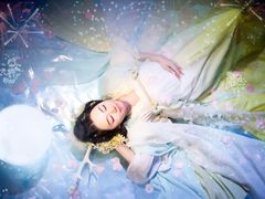 -九月鹰飞汉服摄影工作室