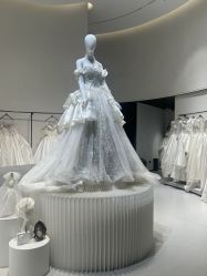 -城市花园婚纱摄影