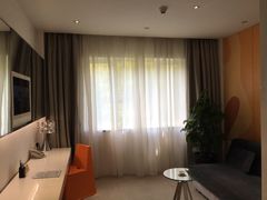 -深圳东部华侨城瀑布酒店