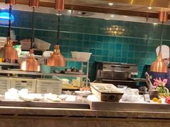 -半岛翡丽海鲜自助餐厅(观风亭店)