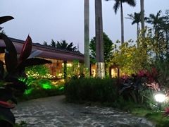 -花溪雨·森林餐厅(石基店)
