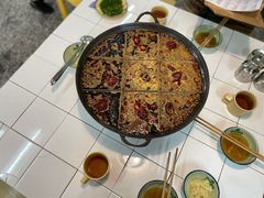 红汤锅底-石灰市老火锅(北滨路店)