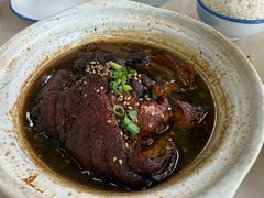 -老码头黑皮肘子锅包肉(文政街店)