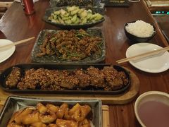 月牙骨饭团-恩你小木屋米酒店(安盛店)