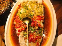 老坛剁椒鱼头王-望湘园·洞庭渔宴(浦江欢乐颂店)