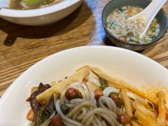 -牛八宝桂林米粉(八里庄店)