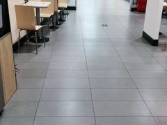 大堂-麦当劳(北京南站店)