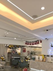 -U+nail优加专业美甲美睫