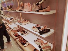 -BeLLE 百丽(上海月星环球港店)