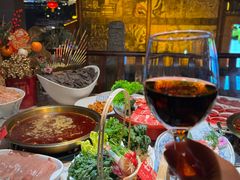 -小天鹅火锅·一线江景洪鼎旗舰店(洪崖洞店)