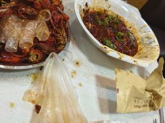 -羊家胡同·龙虾烧烤火锅(龙汇路店)