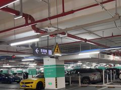 -北外滩来福士办公楼西塔-地下停车场