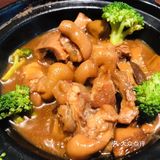 让人看着就流口水，各种小菜还特别美味