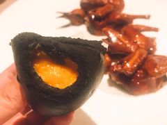 流沙包-荣轩(新荣记环球金融中心店)