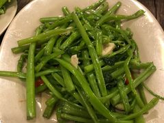 -Thai Market Restaurant( 04 Tran Quoc Toan)