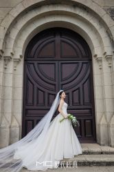 -现代经典婚纱摄影