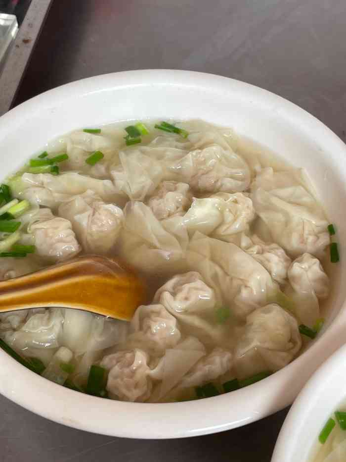 崖口云吞-"皮薄,馅一般般,食肉兽表示不够饱满."-大众点评移动版