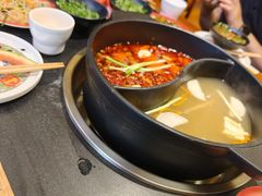 -沸炉重庆老火锅(军事博物馆店)