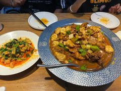 -俭寨大盘鸡·手抓肉·烧烤新疆菜(乌苏路店)