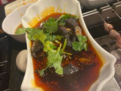 麻辣凉拌乌骨鸡爪-長壹旋转烤吧 农家鸡火锅