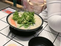 -肥汁米蘭香港米线(长宁来福士店)