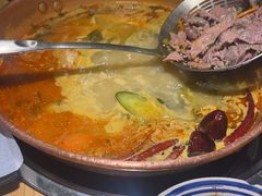 酸辣锅底-洱火云南酸菜牛肉火锅(石景山当代商城店)