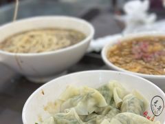 荠菜肉拌馄饨-毛华美食(清扬路店)