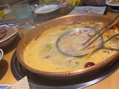 -洱火云南酸菜牛肉火锅(石景山当代商城店)