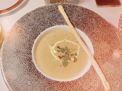 奶油蘑菇罗勒汤-Kathleen's Waitan 凯圣琳江景西餐厅(外滩店)