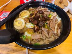 -花溪巷牛肉粉(泉城路店)