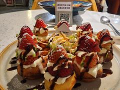 草莓忌廉华夫饼-BE BRIGHT KITCHEN(正佳广场店)
