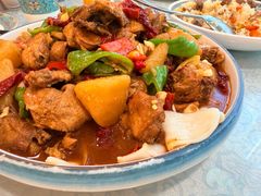 -汗腾格里·风味餐厅(新疆驻京办店)