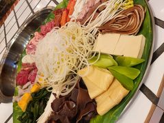 -朱光玉火锅馆(小寨原力场店)