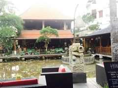 -Pundi Pundi Restaurant
