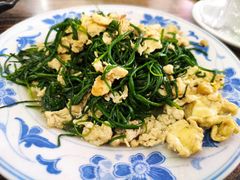 沙葱炒鸡蛋-壹阁胡羊焖饼(特色小吃街店)