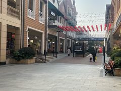 -王府井奥莱临潼小镇(临潼店)