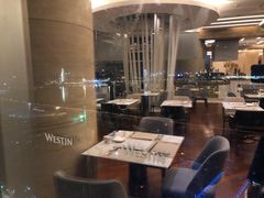 -湖景知味西餐厅•自助餐• 轻食(南京金茂威斯汀大酒店)