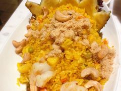 南洋菠萝炒饭-星怡会·新加坡新美食(苏州中心店)