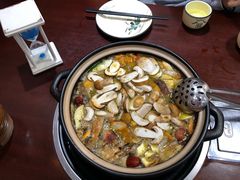 -菌之家·专业纯野生菌火锅·特色炒菌