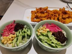 梅飞特色炸酱面-梅飞酒家(名辉豪庭店)