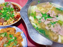 -谢老五跷脚牛肉·非遗传承店
