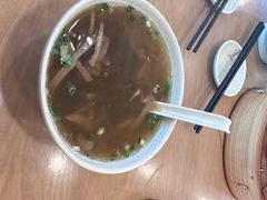 -佬钱湾仔(衣裳街店)