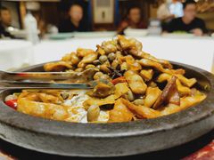 五花肉烩油豆角-九十九顶毡房(阜石路店)
