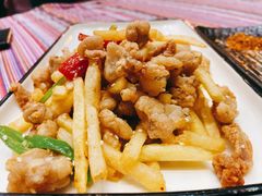 -香巴拉云南餐厅(华莱坞店)