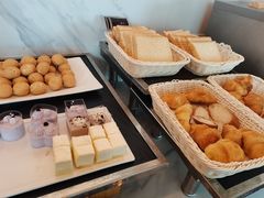 -天际餐厅(广州珠江新城假日酒店)