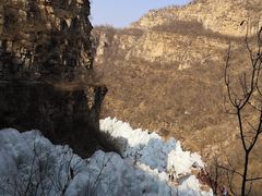 -大平台龙居瀑布旅游区