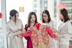 点击看大图 -拉瑞娜LaReine婚纱礼服高级定制